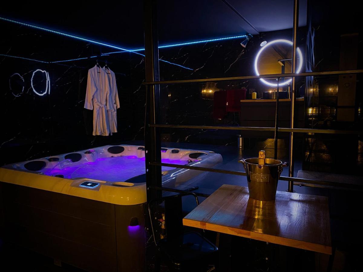 Loveroom Avec Jacuzzi 01 Chazey-sur-Ain Extérieur photo