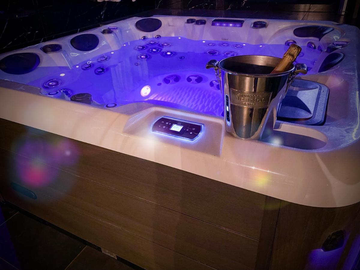 Loveroom Avec Jacuzzi 01 Chazey-sur-Ain Extérieur photo
